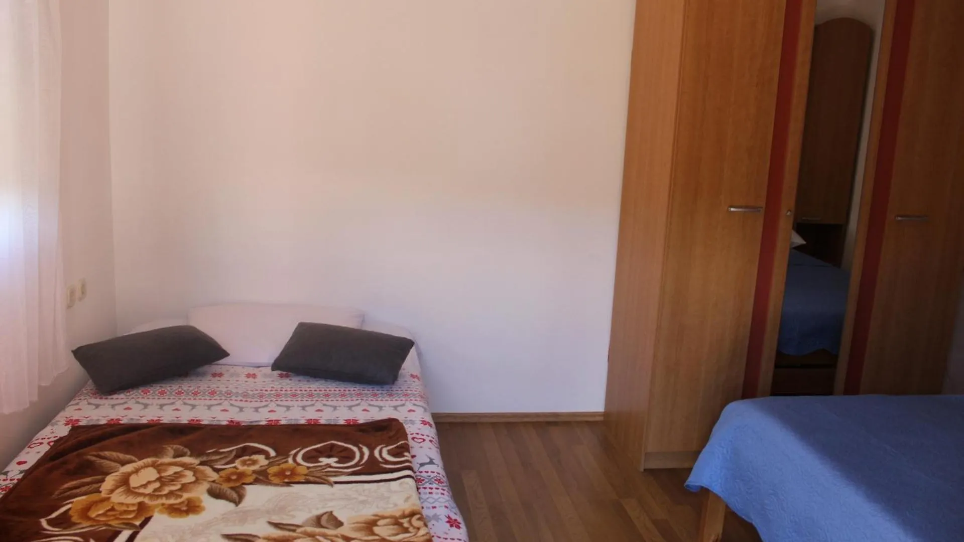 Standard Apartments Near Beach Kruševo