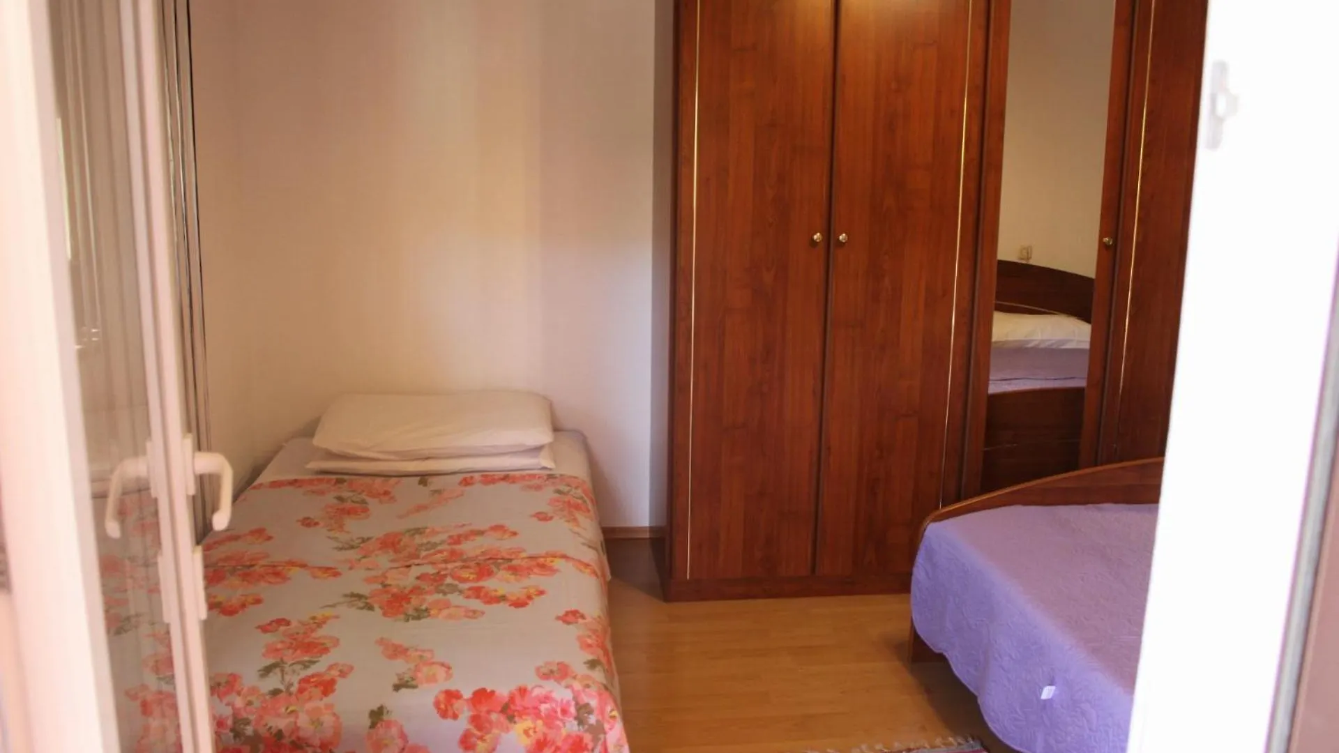 Standard Apartments Near Beach Kruševo 0*,