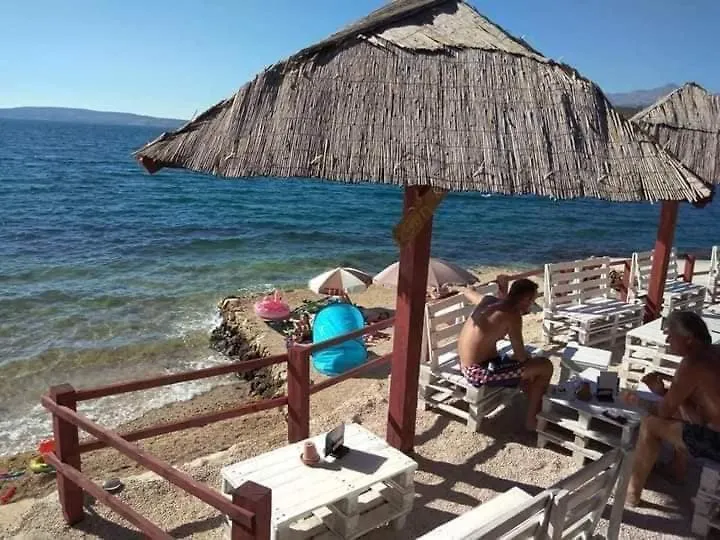 Standard Apartments Near Beach Kruševo